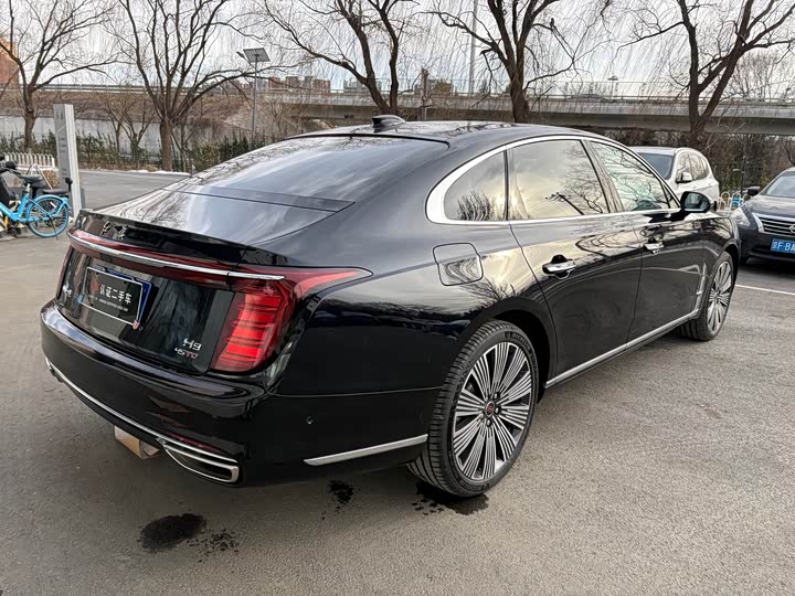 Hongqi H9 2025 2025款 2.0T 两驱旗畅豪华商务版 5座