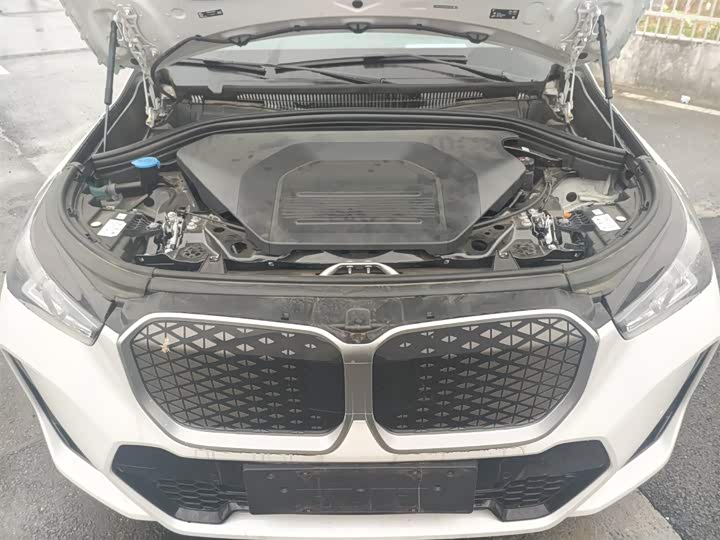 BMW iX1 2025 2025款 eDrive25L M运动套装