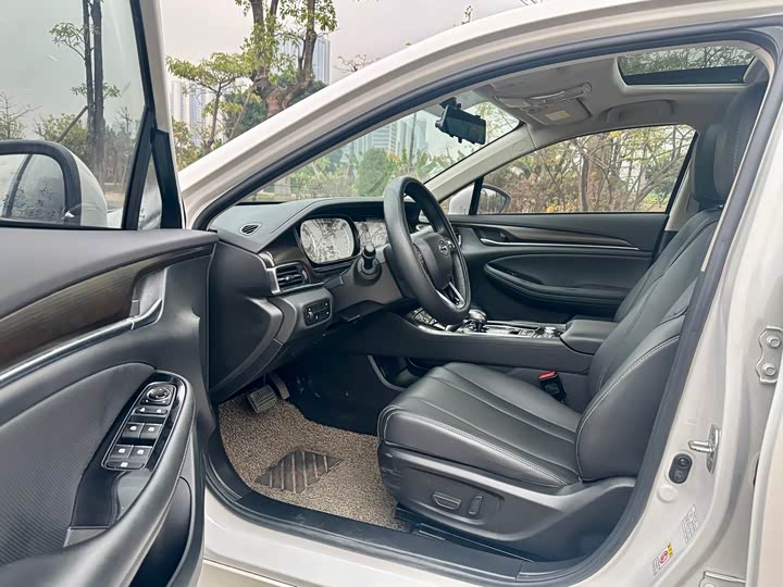 GAC Trumpchi GA6 2019 2019款 270T 自动豪华版