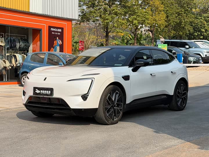 Avatr 11 2023 2023款 鸿蒙 90度 四驱版