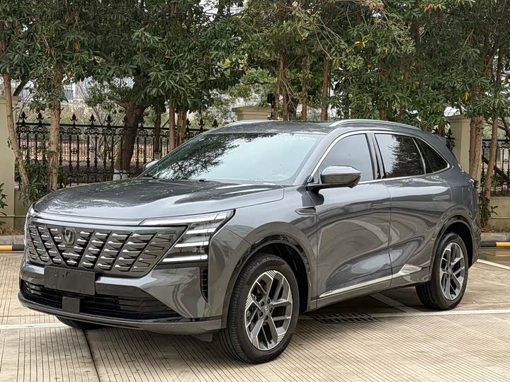 Changan CS75 Plus 2025 2025款 第四代 1.5T 新蓝鲸 智慧旗舰型