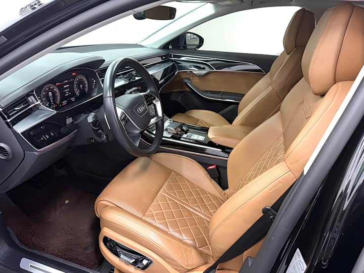 Audi A8 Hybrid 2022 2022款 A8L 60 TFSIe quattro 典藏版