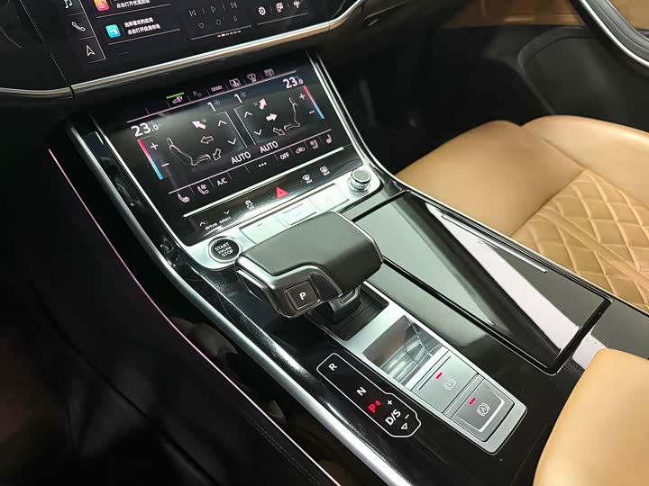 Audi A8 Hybrid 2022 2022款 A8L 60 TFSIe quattro 典藏版