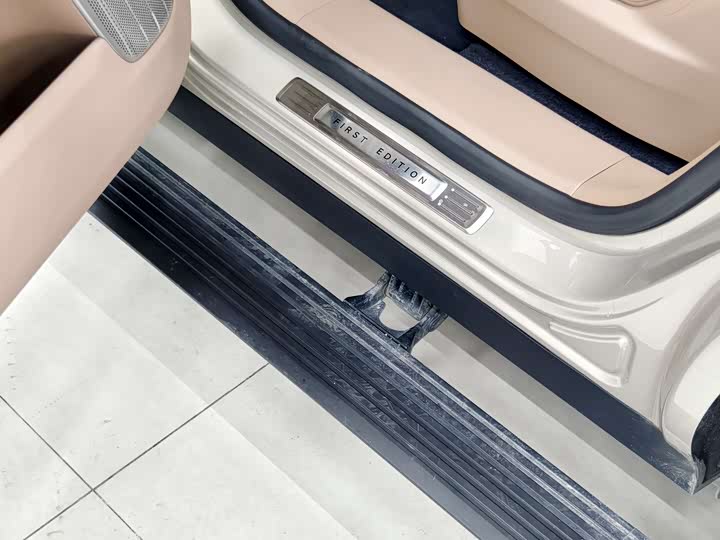 Nio Onvo L90 2025 2025款 Ultra 六座版