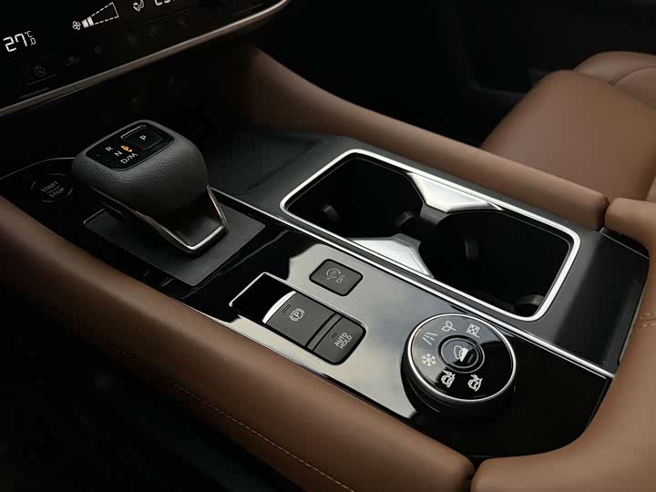 Nissan Pathfinder 2024 2024款 380VC-TURBO 四驱智尊版 6座