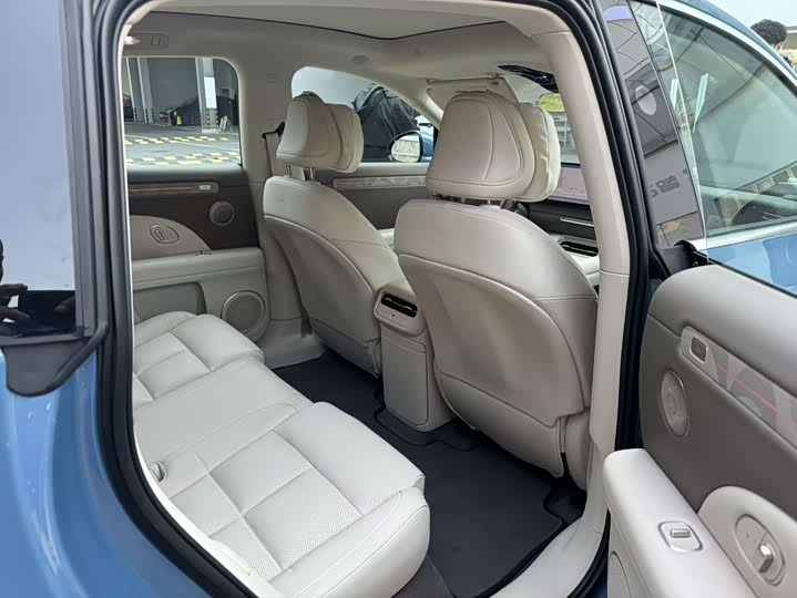 IM motors LS6 2026 2026款 增程 66 Max