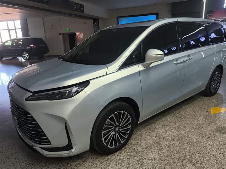 Buick GL8 Hybrid 2025 2025款 陆尚 先享版 7座