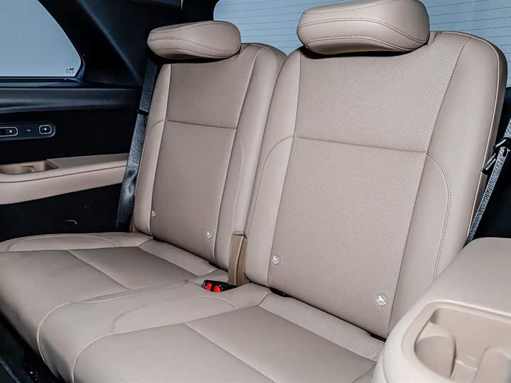 LiXiang L8 2025 2025款 Pro 智能焕新版