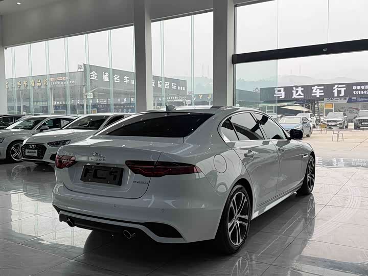 Jaguar XE L 2024 2024款 2.0T 250PS R-DYNAMIC S进取运动版