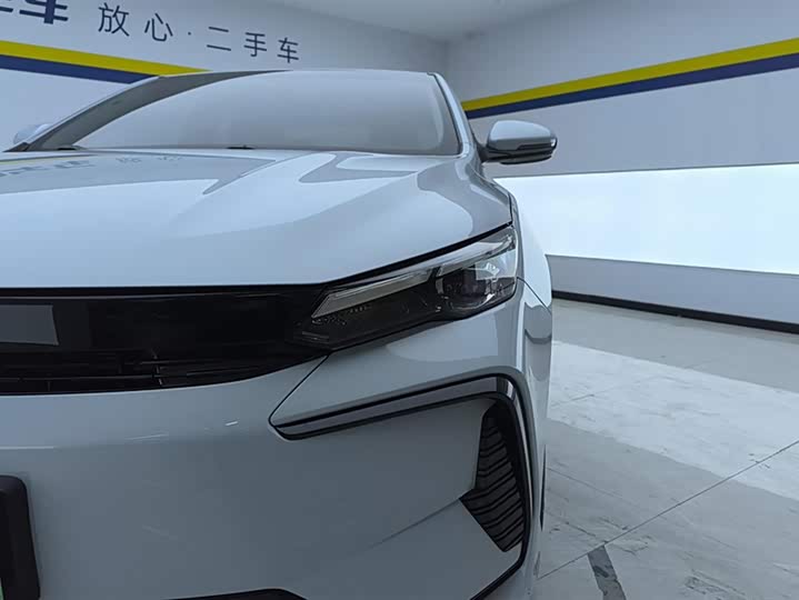 2024 Geely Emgrand L Hi·P Hybrid