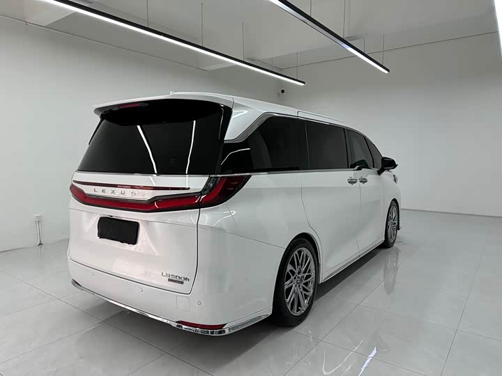Lexus LM 2025 2025款 500h 六座尊崇版