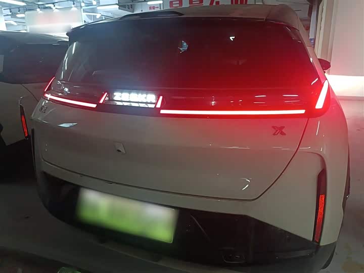 Zeekr X 2025 2025款 五座长续航版