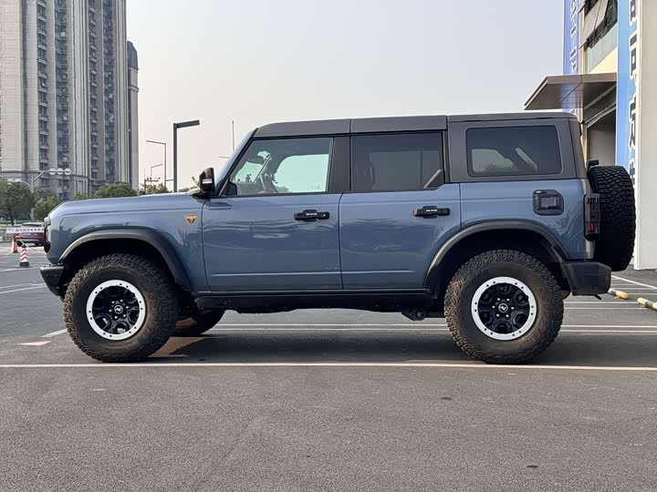 Ford Bronco 2026 2026款 2.3T 荒地