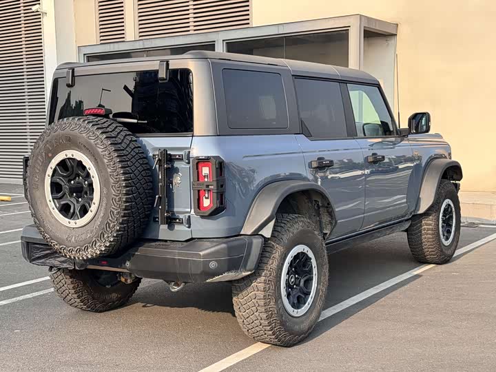 Ford Bronco 2026 2026款 2.3T 荒地