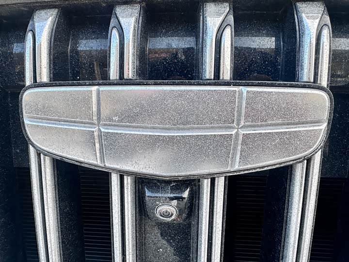 Geely Monjaro 2025 2025款 东方曜 2.0TD 自动四驱望月版