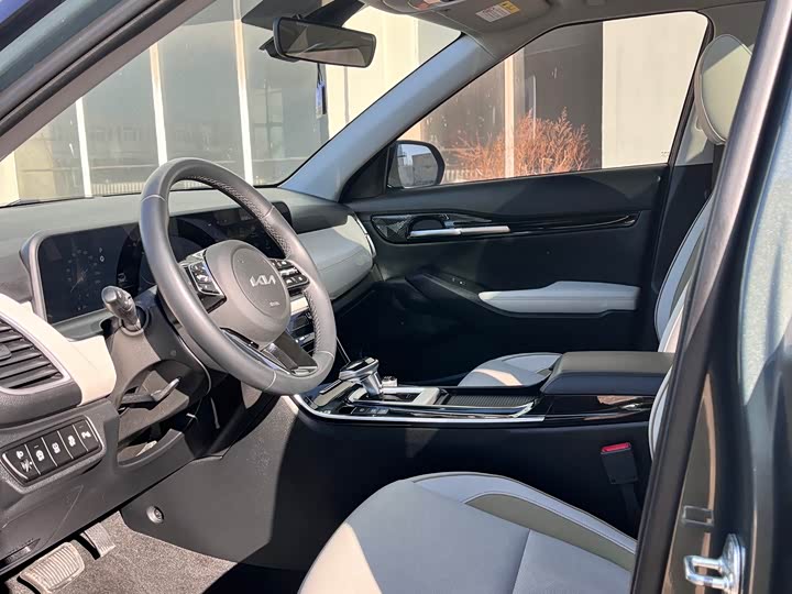 Kia Seltos 2023 2023款 1.5L CVT尊贵版