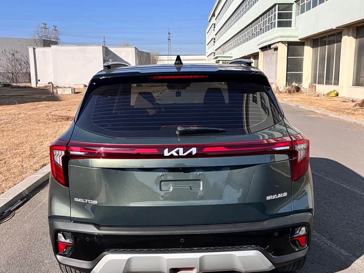 Kia Seltos 2023 2023款 1.5L CVT尊贵版