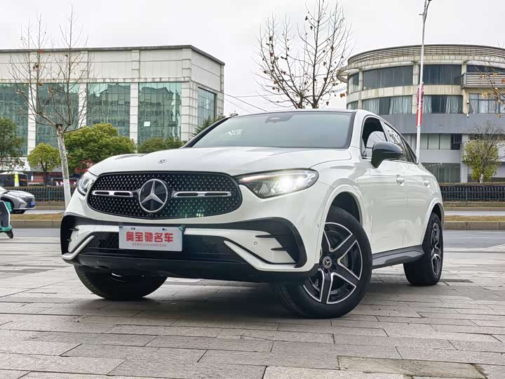 2025 Mercedes-Benz GLC-Class Coupe
