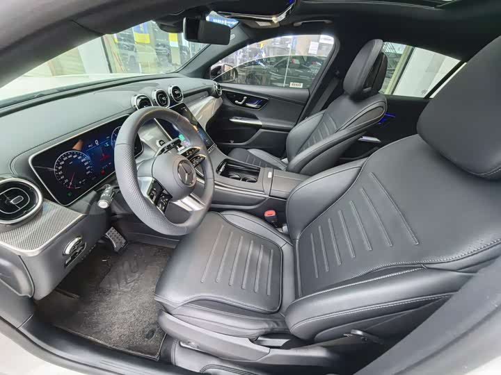 Mercedes-Benz GLC-Class Coupe 2025 2025款 改款 GLC 260 4MATIC 轿跑SUV