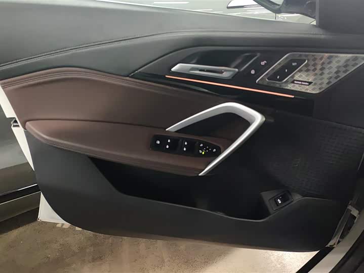 BMW X1 2024 2024款 sDrive25Li X设计套装