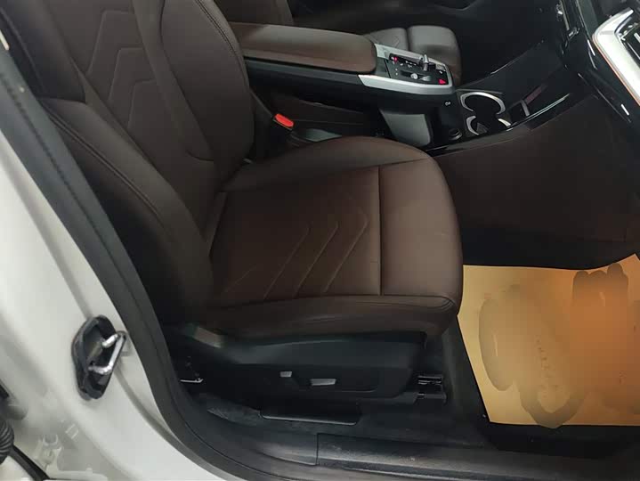 BMW X1 2024 2024款 sDrive25Li X设计套装