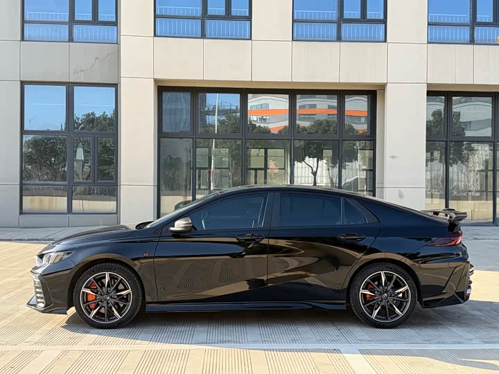 GAC Trumpchi Empow R 2024 2024款 400T 自动 影豹R PRO版