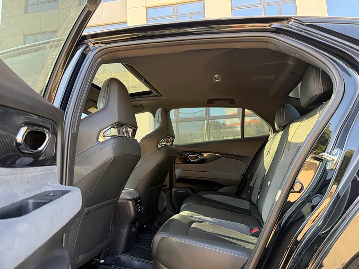 GAC Trumpchi Empow R 2024 2024款 400T 自动 影豹R PRO版