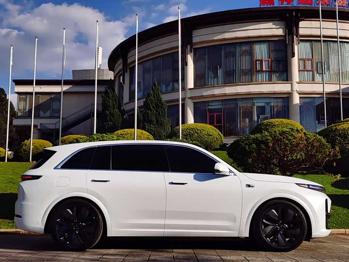 LiXiang L7 2025 2025款 Ultra 智能焕新版