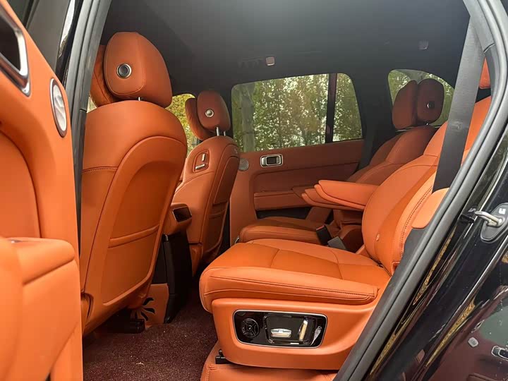 LiXiang L8 2025 2025款 Pro 智能焕新版