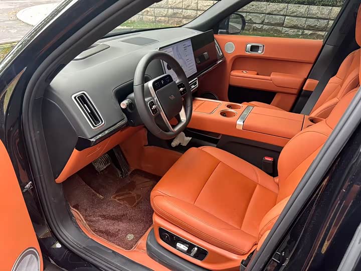 LiXiang L8 2025 2025款 Pro 智能焕新版