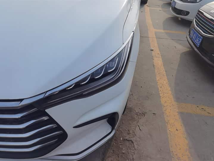 BYD Song Max 2021 2021款 升级版 1.5T 自动尊贵型 6座