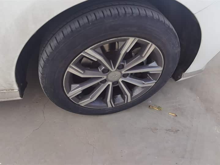 BYD Song Max 2021 2021款 升级版 1.5T 自动尊贵型 6座