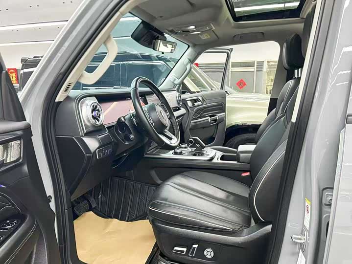 Tank 300 2024 2024款 2.0T 征服者