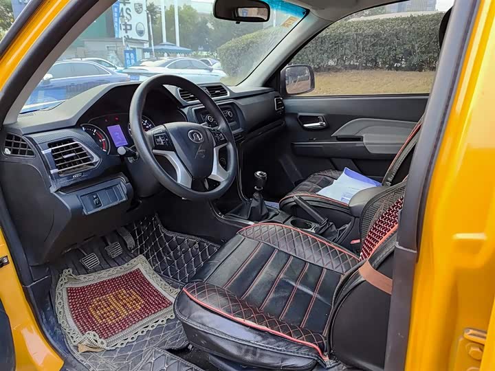 Great Wall Wingle 5 2023 2023款 2.0T 柴油两驱精英型平槽车箱