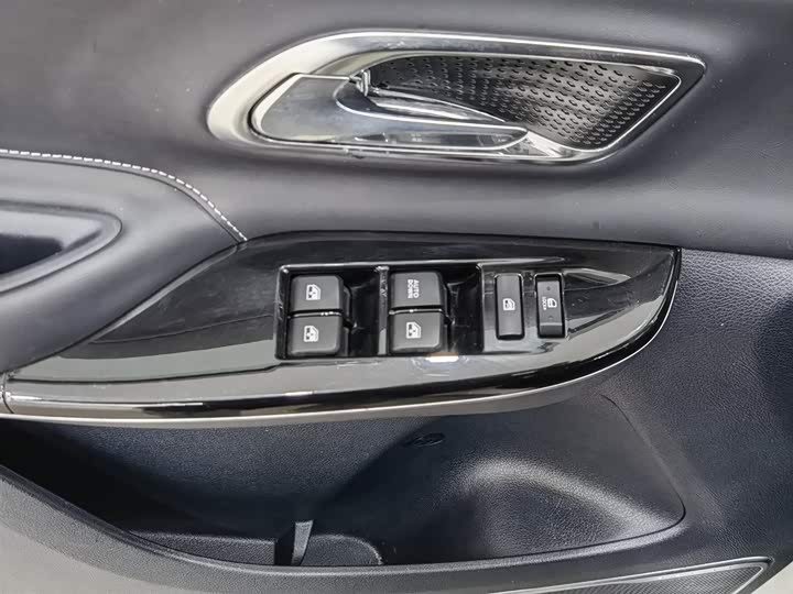 Changan Oshan X7 2021 2021款 1.5T 自动精英型