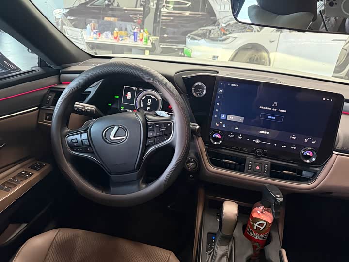 Lexus ES 2025 2025款 300h 臻享版