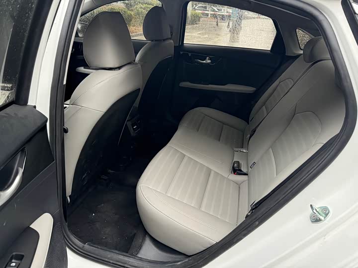 Kia K3 2024 2024款 1.5L CVT舒适优享版