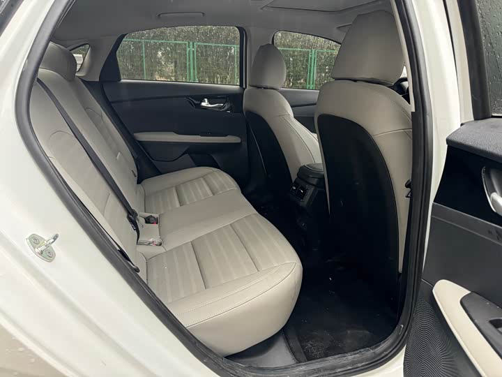 Kia K3 2024 2024款 1.5L CVT舒适优享版