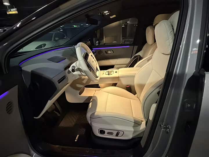 LiXiang i6 2025 2025款 两驱标准版