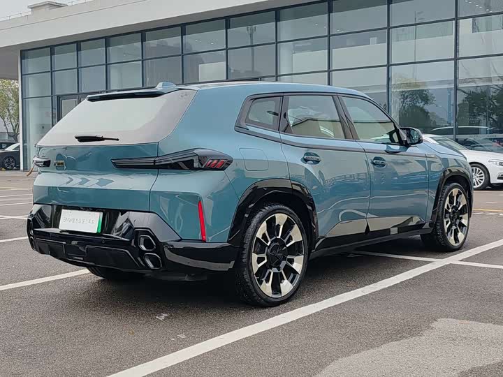 BMW XM 2023 2023款 基本型