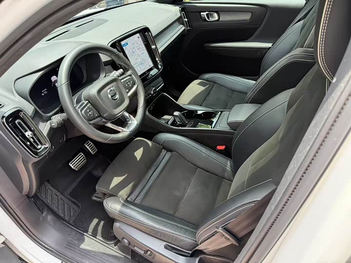 Volvo XC40 EV 2022 2022款 四驱高性能版 PRO