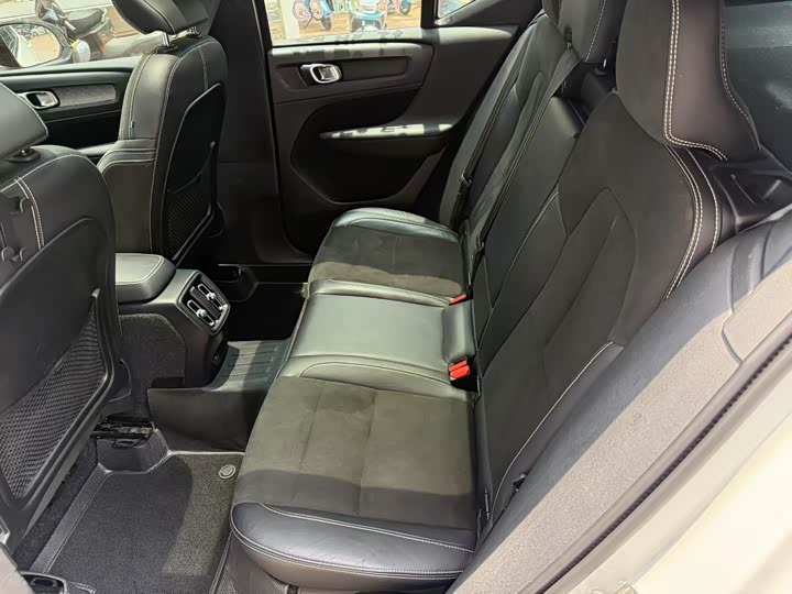 Volvo XC40 EV 2022 2022款 四驱高性能版 PRO