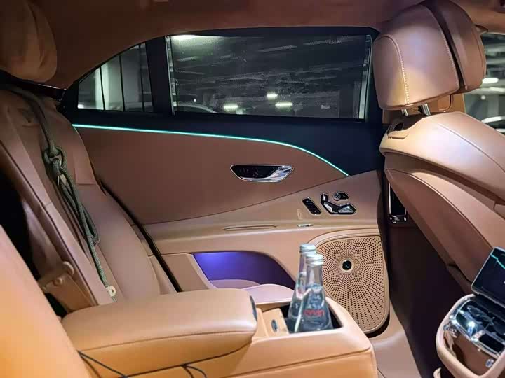 Bentley Flying Spur Hybrid 2022 2022款 2.9T V6 Hybrid