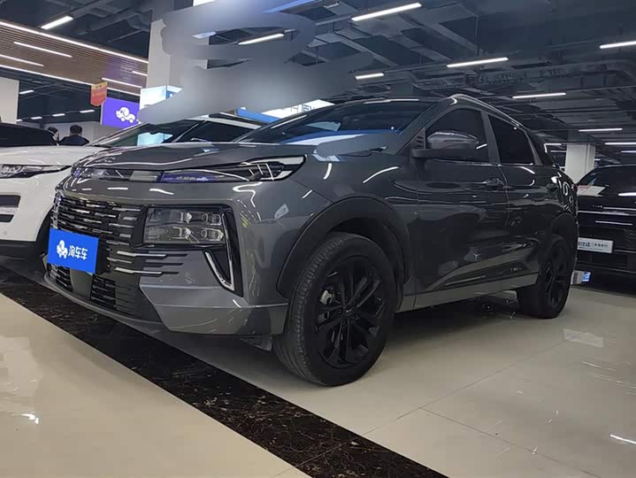 2023 JAC QX Hybrid