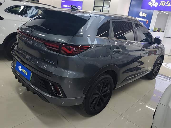 2023 JAC QX Hybrid