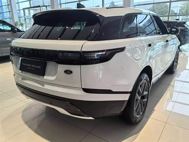 2026 Land Rover Range Rover Velar
