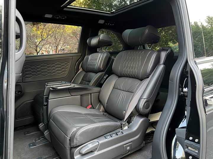 Honda Elysion 2024 2024款 2.0L e:HEV 豪华版