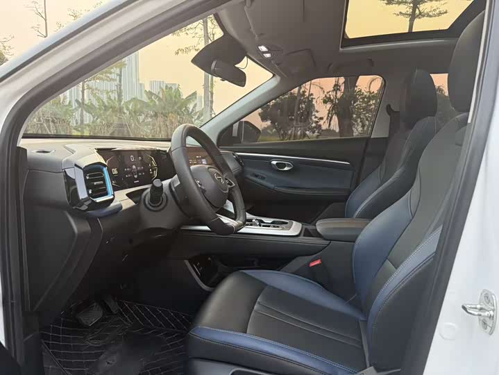 GAC Trumpchi GS3 2023 2023款 影速 270T 劲享版