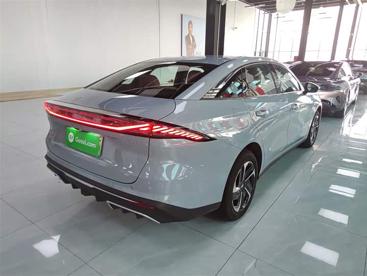 Geely Galaxy L6 2025 2025款 EM-i 140km 探索+版