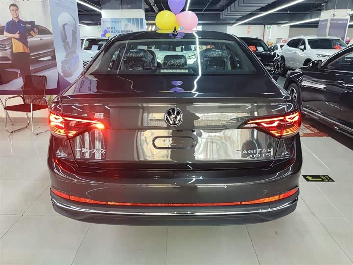 Volkswagen Sagitar L 2026 2026款 3000万辆甄选款 300TSI DSG 超越版